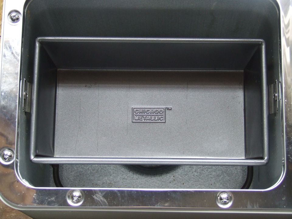 Chicago Metallic 3x5 pan in TR2200C