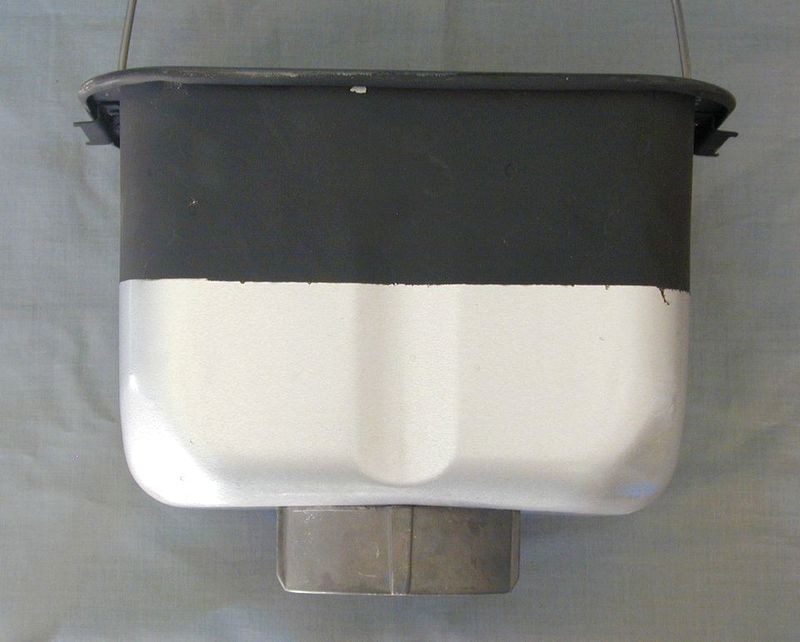 TR2200C blackened pan
